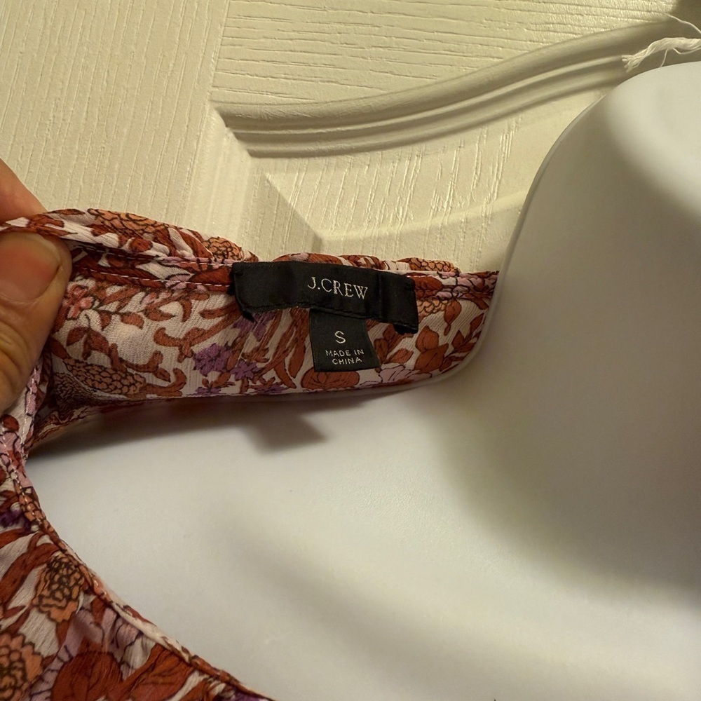 J CREW LONG SLEEVE RUFFLE BLOUSE IN CRINKLE CHIFFON
FETE FLORAL STYLE SZ S BL048 - Picture 10 of 10